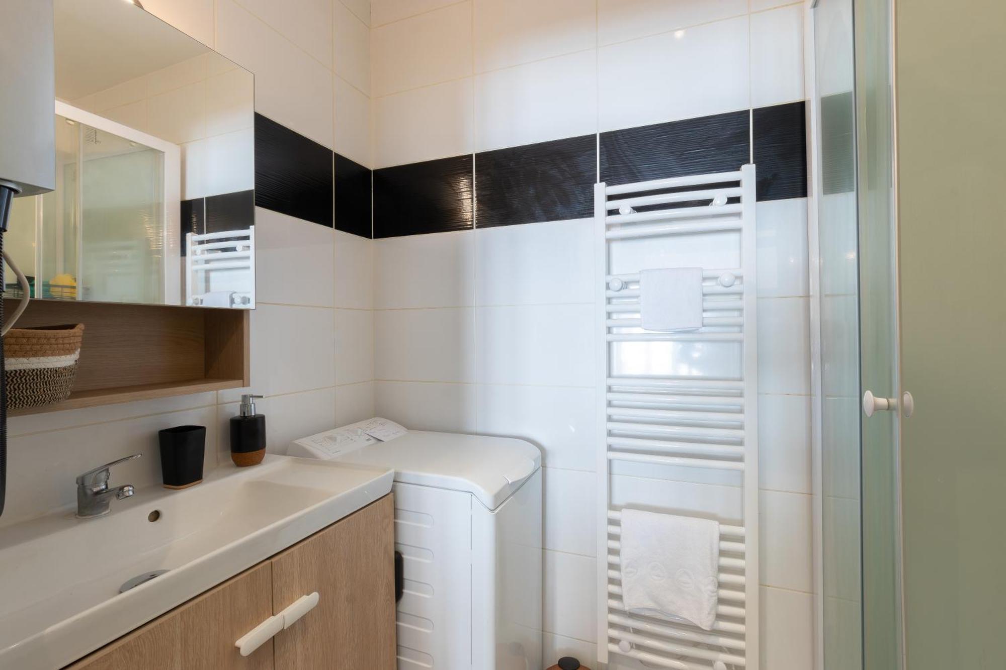 Cabana & Le Cocon Annecy Centre - Proche Gare Et Lac Ngoại thất bức ảnh